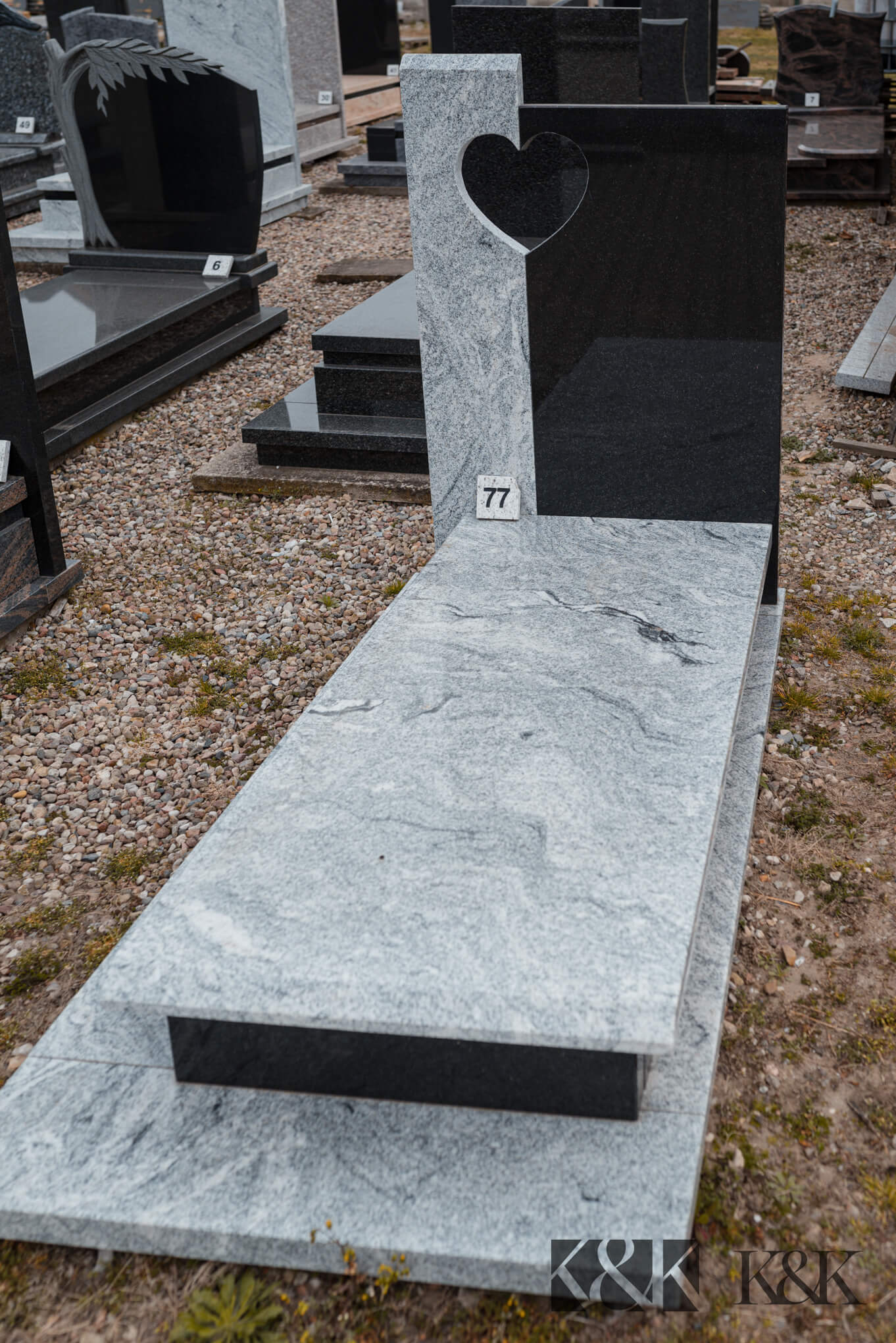 Nagrobek granitowy — realizacja 9