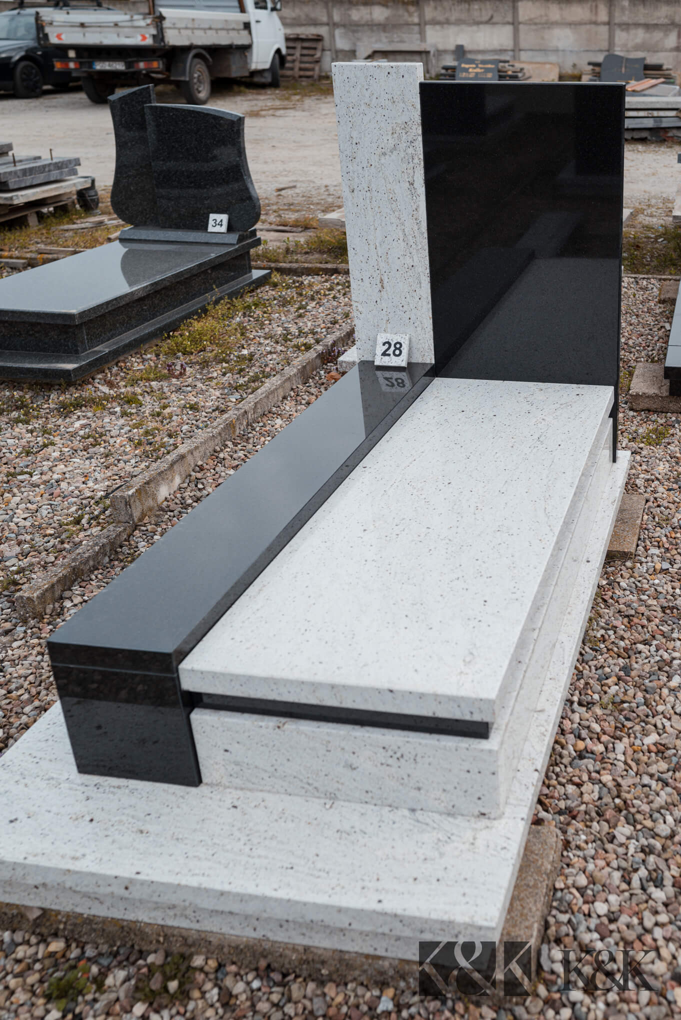 Nagrobek granitowy — realizacja 12